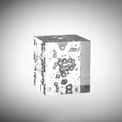 صورة تصميم لوح أكريليك مطبوع بـ UV بتقنية القطع بالليزر من OLEG